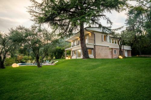 Villa Dei Lauri - Villa Vista Lago Con Piscina