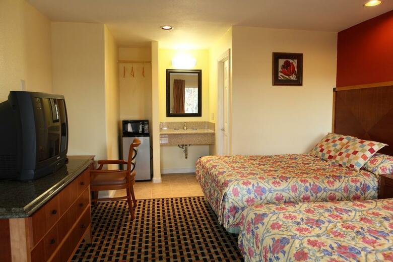 Motel Bay Breeze Inn