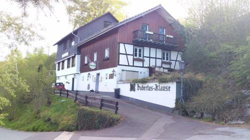 Bed & Breakfast Jeje Und Anna's Eifel Haus