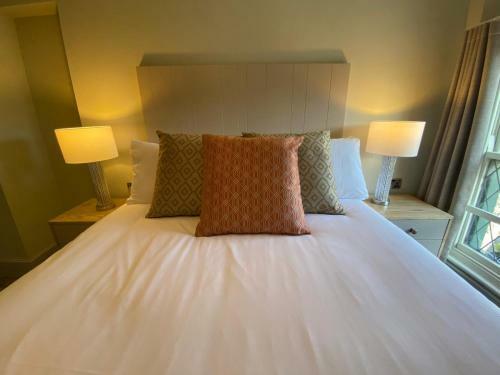 Hotel The Scotts Arms Village Inn