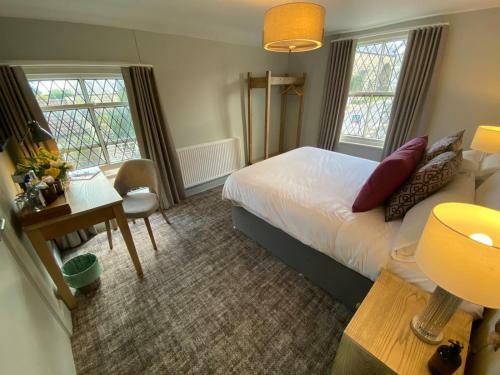 Hotel The Scotts Arms Village Inn