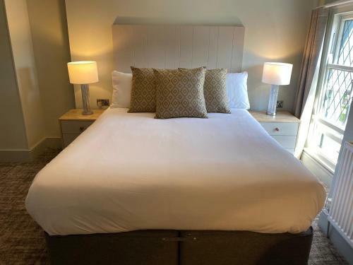 Hotel The Scotts Arms Village Inn