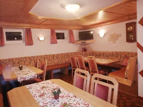 Hostal G�stehaus Sch�pf
