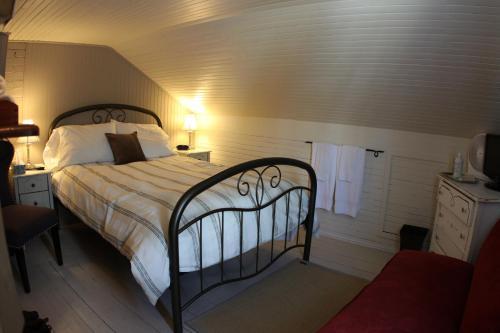La Grange Aux Hiboux G�te Et Restaurant B&B