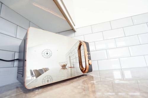 Apartamento Home From Home - 4 Double Bed House With Parking