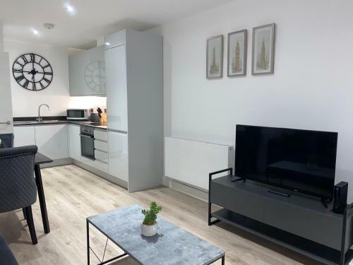 Roomotel - Streetsbrook Apartments