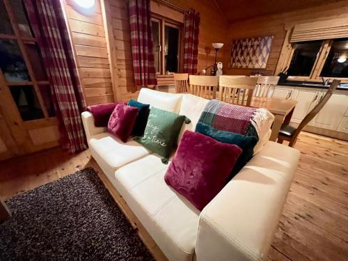 Tufty Lodge, Lake Pochard Lodge 9