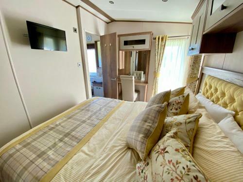 Puddleducks, Dog Friendly Hot Tub Lodge