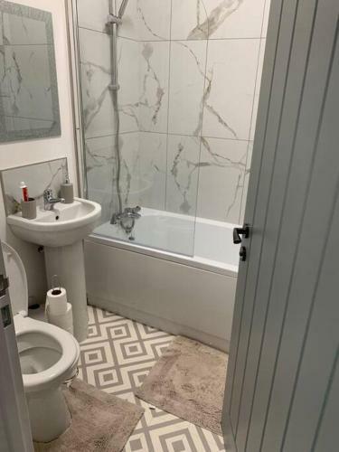Apartamento City Blessed Aptm 2 With Free Parking