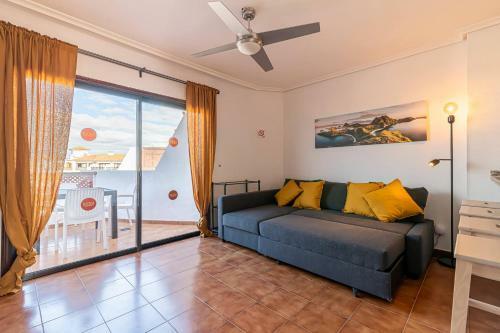 Apartamento Con Balc�n Y Vistas Al Mar