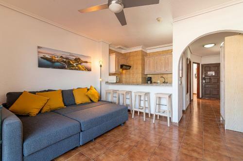 Apartamento Con Balc�n Y Vistas Al Mar