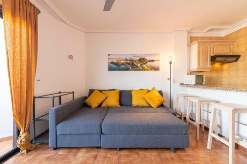 Apartamento Con Balc�n Y Vistas Al Mar