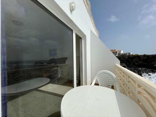 Apartamento En Primera Linea Del Mar, El Hierro