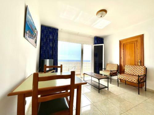 Apartamento Al Lado Del Oc�ano, El Hierro