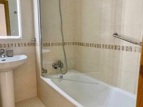 Newly Renovated Apartment By The Golf Course