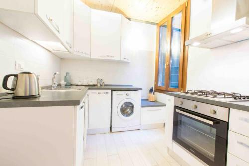 Ca Cicogna Air Conditioning And Fast Wifi, Central Location Apartment
