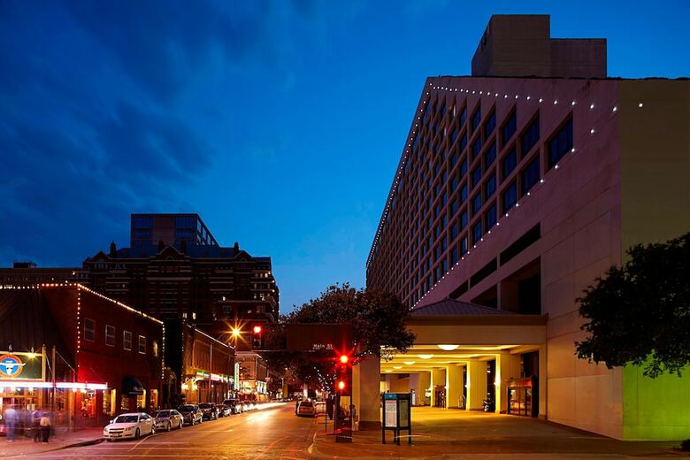 The Worthington Renaissance Fort Worth Hotel