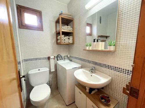 Apartamento Con Piscina Y Junto A La Playa - Macarella.