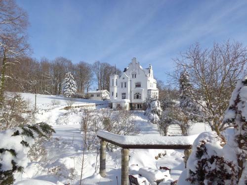 Apartamento Weissevilla Friedrichsbrunn Fewo Empire