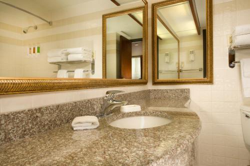 Hotel Drury Inn & Suites Joplin