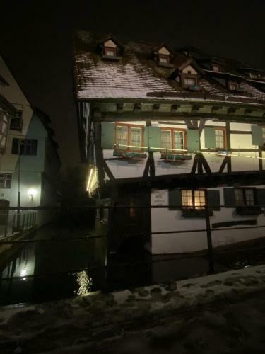Hotel Schiefes Haus