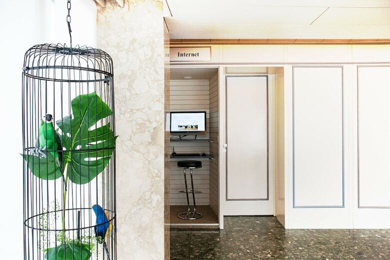 Avia Hotel