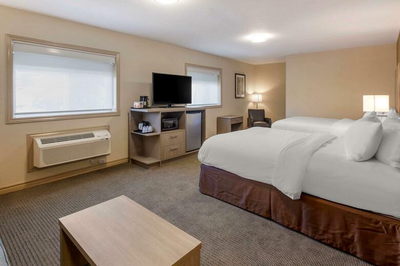 Hotel Comfort Inn & Suites Thousand Islands Harbour District