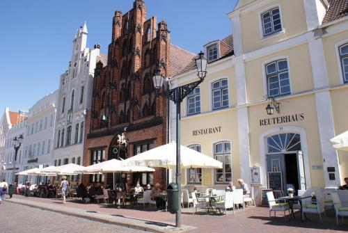 Thie� Mit Terrasse & Parkplatz - Abc202