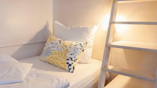 Aparthotel Room For Rent