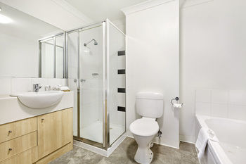 Aparthotel Quest On St Kilda Road