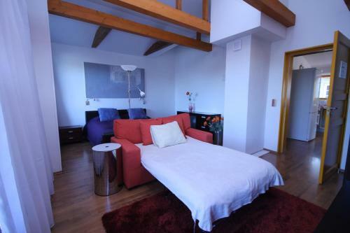 Sunnyhouse Apartments