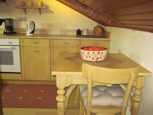 Hostal Chalet Catton