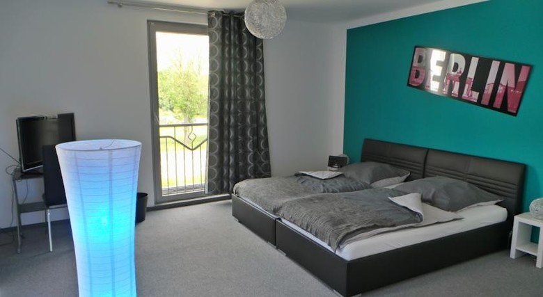 Apartment L�we