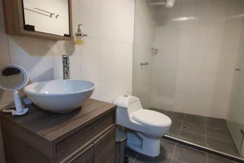 Apartamento C�modo Y Tranquilo En El Poblado