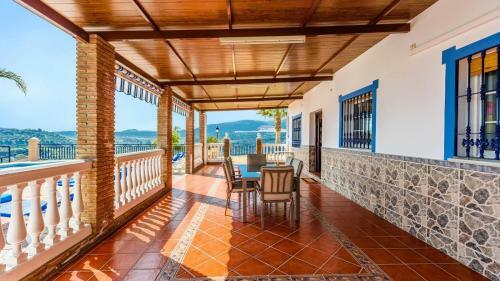 Finca Bellavista Co�n By Ruralidays