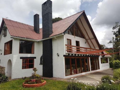 Embalse Del Neusa Espectacular Chalet
