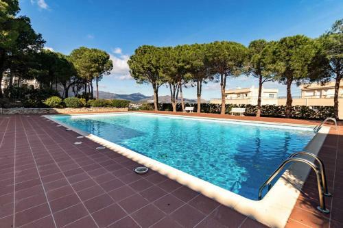 Fener De Dalt 84 Apartamento Con Piscina Comunitaria