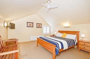 Bed & Breakfast Captains At The Bay