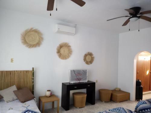 Hostal Villa Ricarda En Costa Esmeralda A Pie De Playa