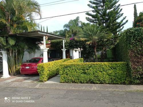 Hermosa Casa Fraccionamiento Lomas De Cocoyoc