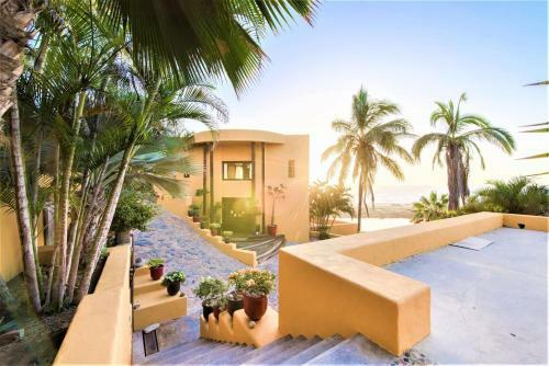 Villa New Luxury Getaway - Pool, Spa, Sunset, Views @ Casa Bella