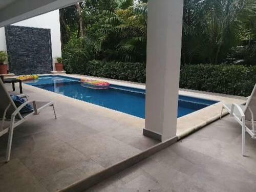 Villa Casa Mariposa