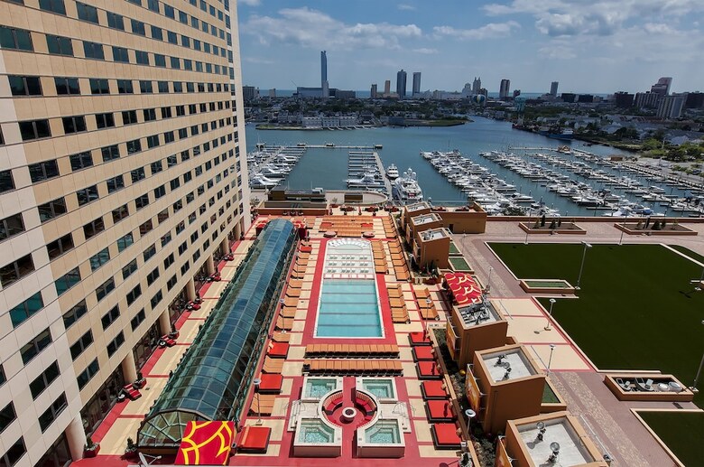 Golden Nugget Hotel & Casino