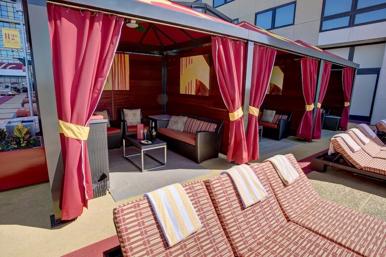 Golden Nugget Hotel & Casino