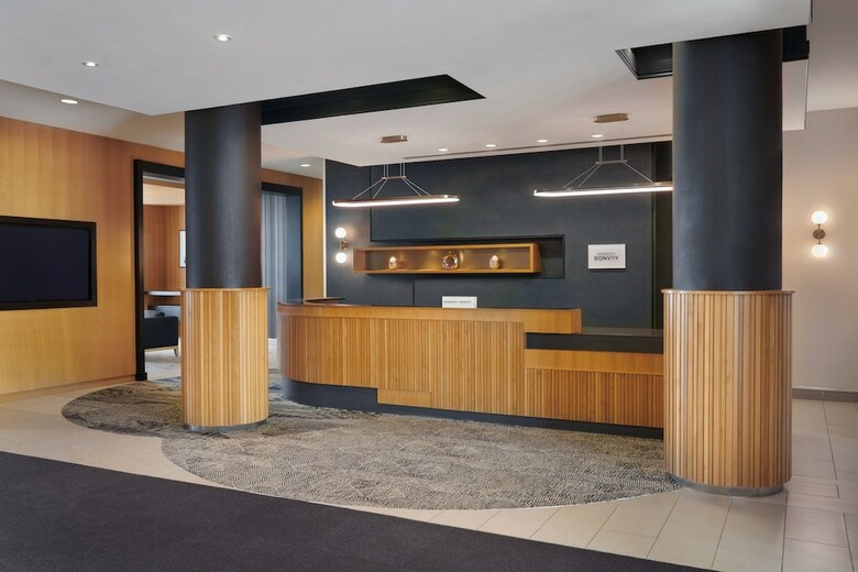 Hotel Residence Inn By Marriott Calgary Airport