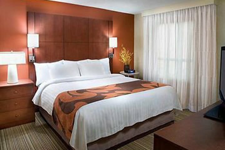 Hotel Residence Inn By Marriott Calgary Airport