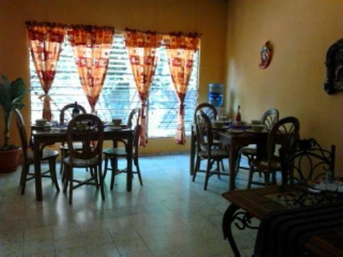 Bed & Breakfast Hostal Do�a Marta