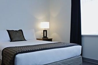Aparthotel Breakfree Directors Studios