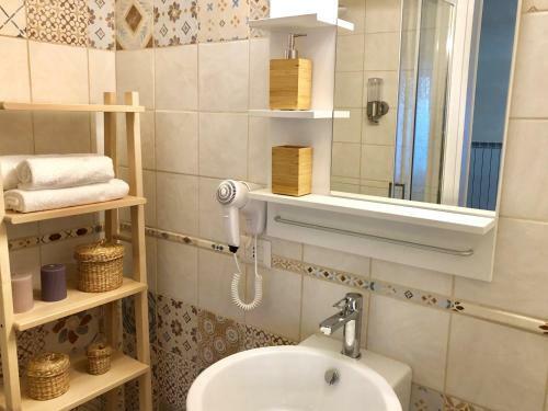 Hostal Alessia Guest House
