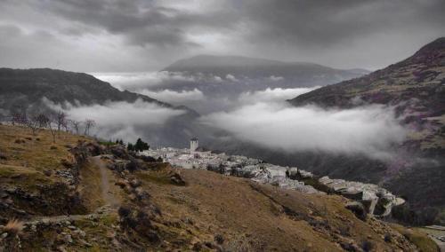 Hotel El Cascape�as De La Alpujarra